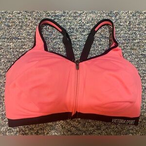 Victoria’s Secret knockout front close pink sports bra